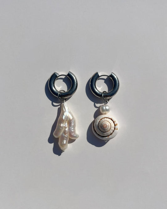 The Baroque Pearl Earrings - Silver