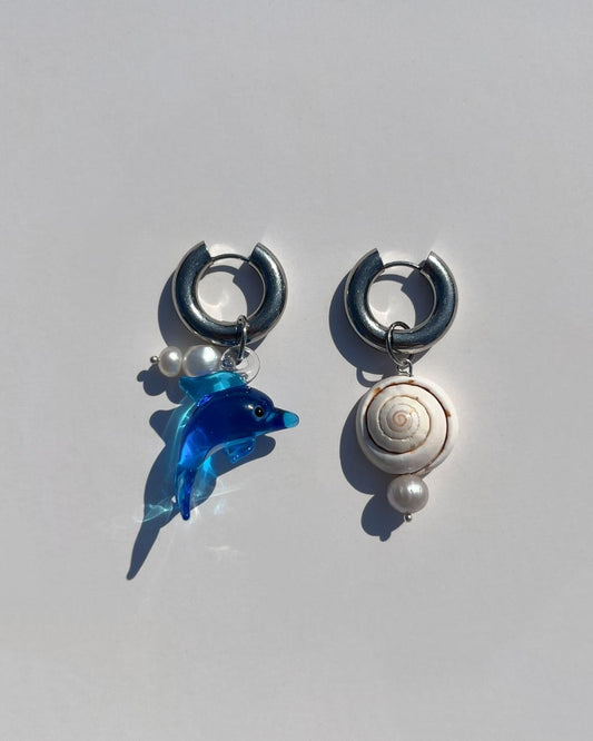 The Glacier Dolphin Pearl Earrings - Silver