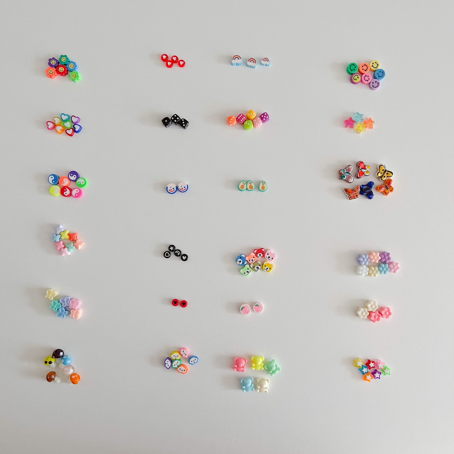 Assorted beads to choose from when creating a custom Drake/Aubrey set.
