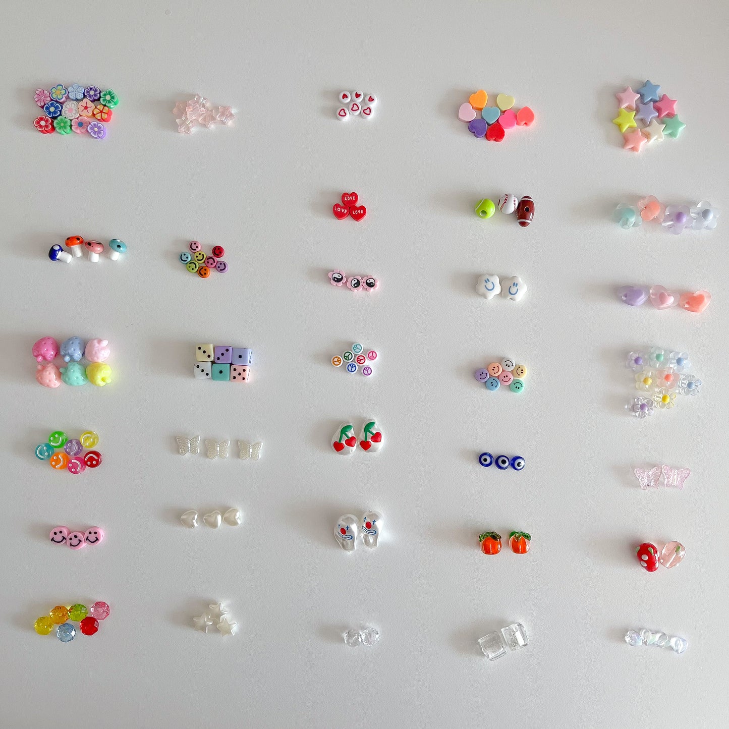 Assorted beads to choose from when creating a custom Drake/Aubrey set.