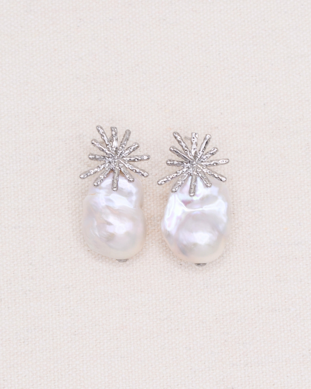 The Soltra Freshwater Pearl Earrings - Silver